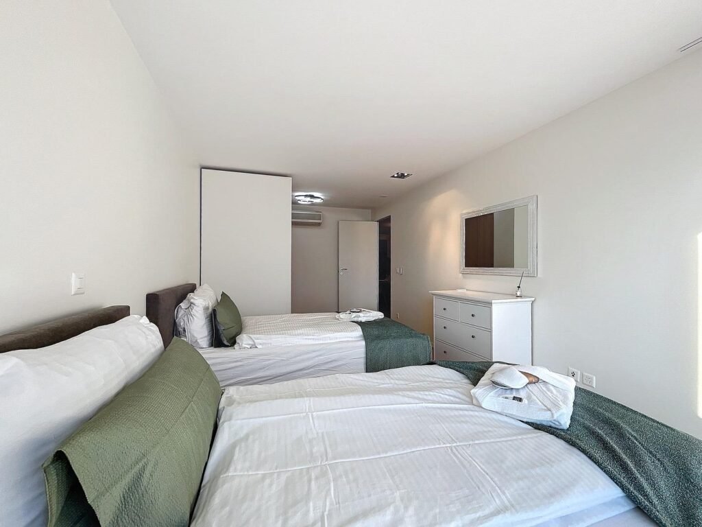 Copy of 66de2abf-04c9-4f68-9b02-be851aa300c9